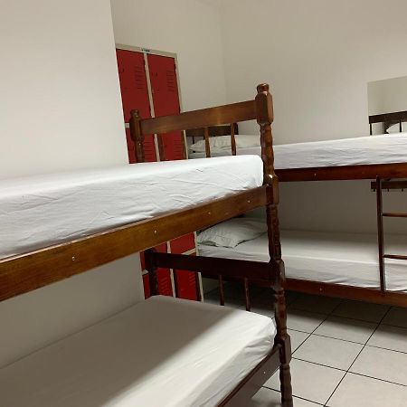Positive Hostel Balneário Camboriú Eksteriør bilde