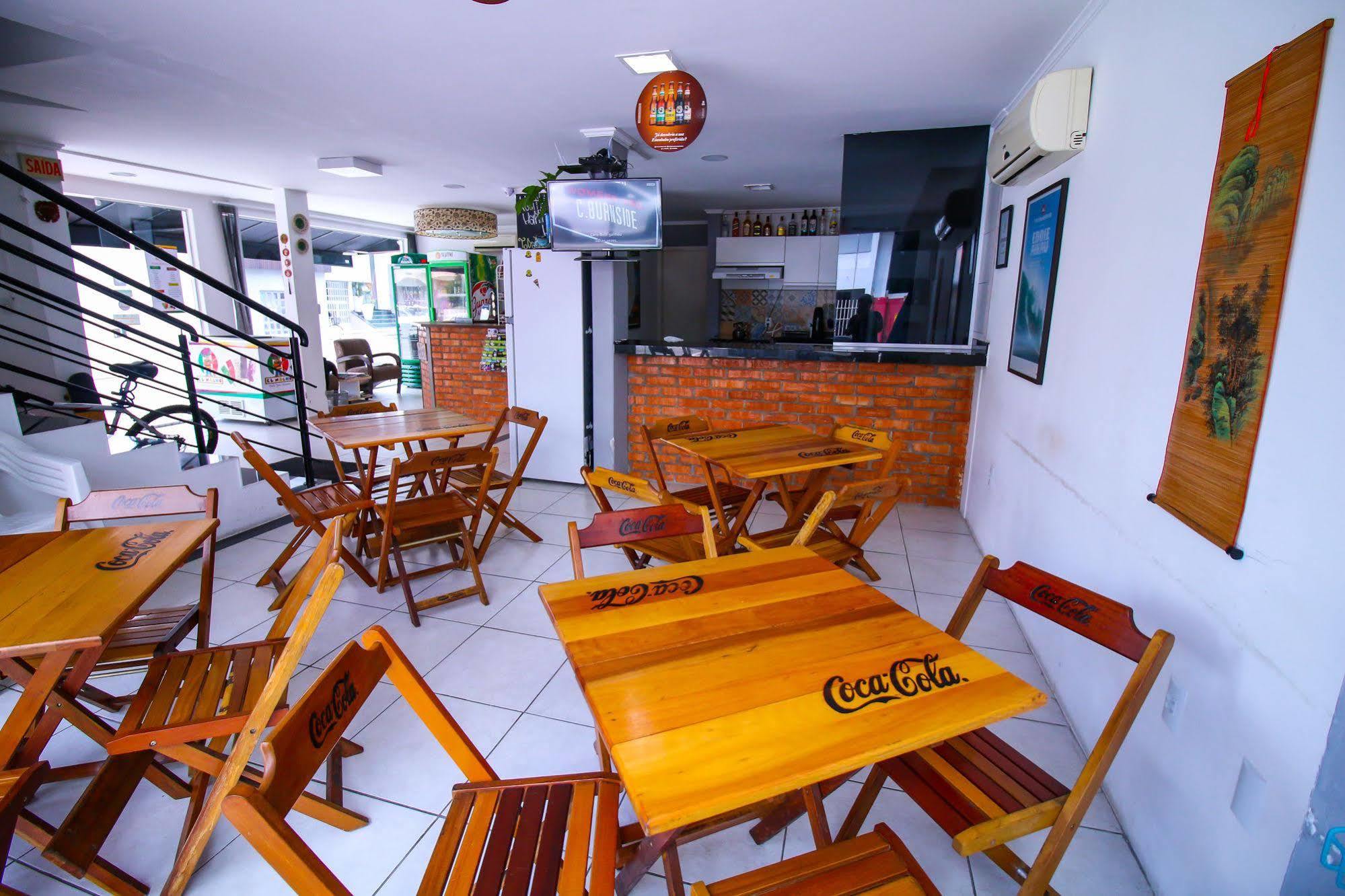 Positive Hostel Balneário Camboriú Eksteriør bilde